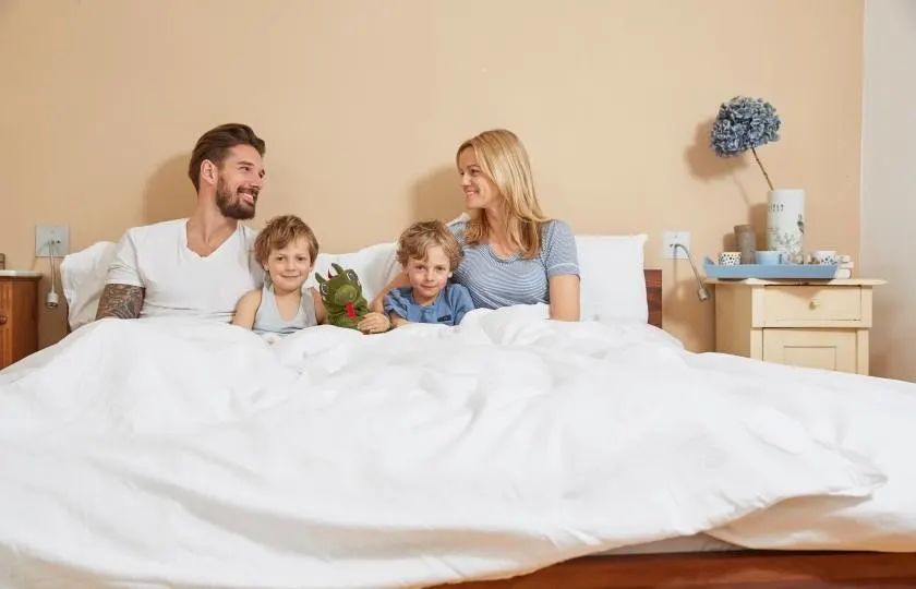 Familienbett, Vor- & Nachteile, plötzlicher Kindstot, SIDS, Stillberatung, Stillen Köln, Steffi Weiss